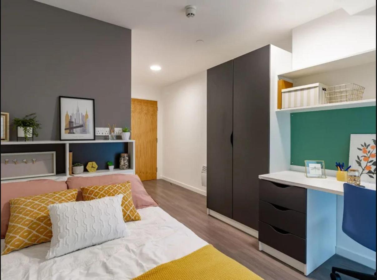 Modern Rooms In Wembley, Sk Лондон Экстерьер фото